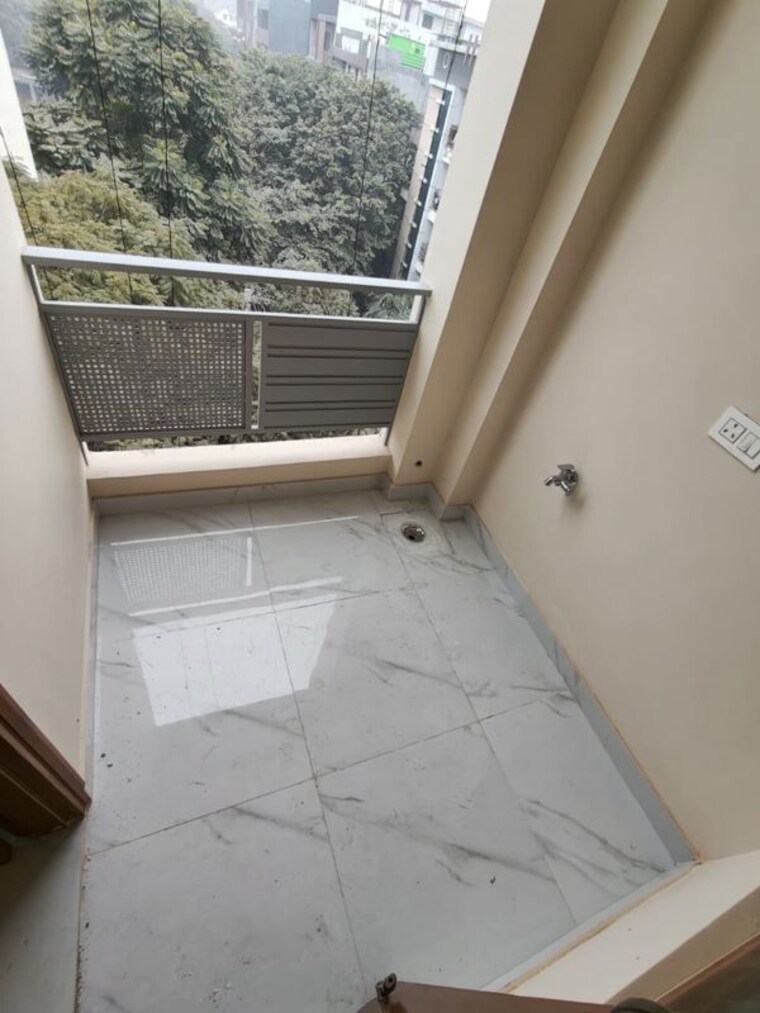 Balcony, sushant lok i 1 RK 60 Sq.Yd. Builder Floor In Sushant Lok I Gurgaon 10304136