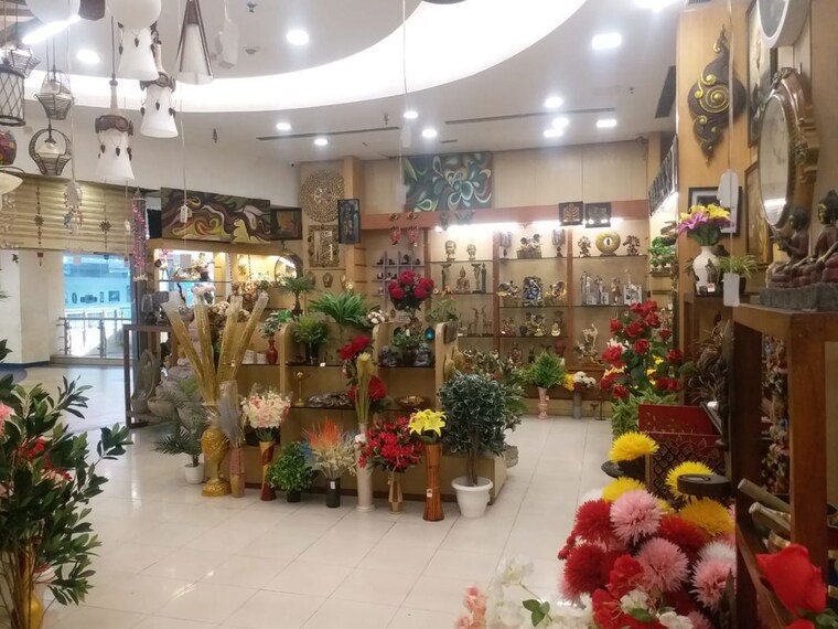 Living Room, entertainment-city Commercial Shop 2600 Sq.Ft. In Sector 38 Noida 10304197