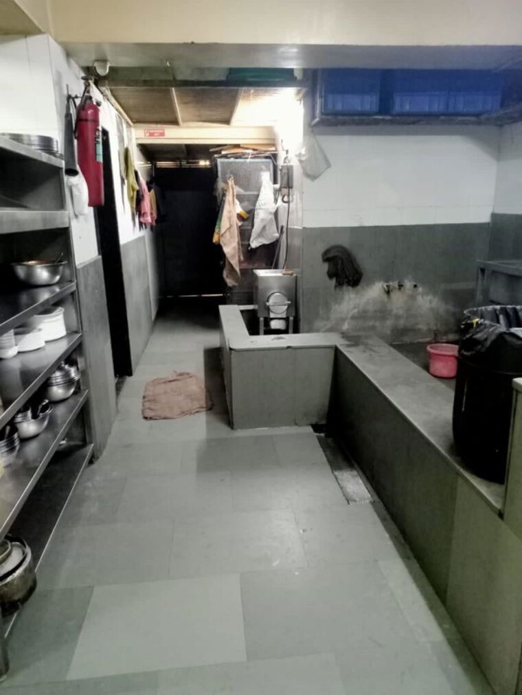Kitchen, science city Commercial Showroom 8000 Sq.Ft. In Science City Ahmedabad 10303993