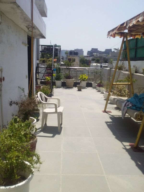 1 BHK +Builder Floor For Rent in East Of Kailash