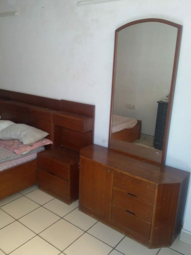 Kitchen, east of kailash 1 Bedroom 350 Sq.Ft. Builder Floor In East Of Kailash Delhi 10292304
