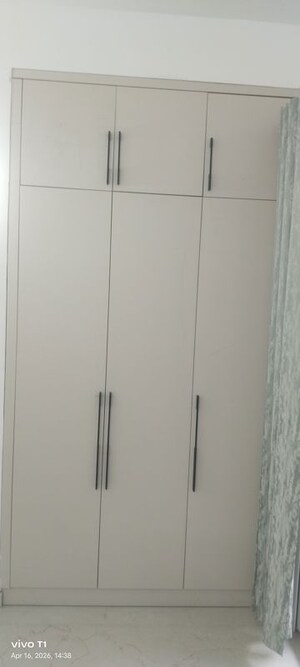 Furnished Amenities in 3.5 BHK Builder Floor at Smart World Orchard, Sector 61 – for Rent