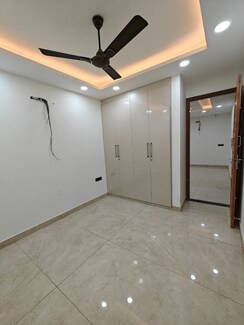 4 BHK + Pooja Room,Servant Room,Study Room,Extra Room,Basement,Store Room Builder Floor For Sale in Sushant Lok II
