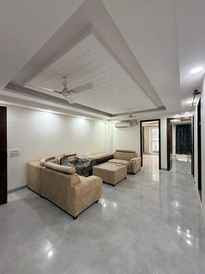 3 BHK Builder Floor For Rent in Chattarpur