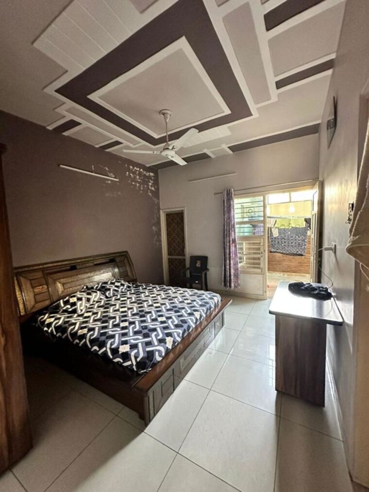 Bedroom, ludhiana chandigarh hwy 4 Bedroom 200 Sq.Yd. Independent House In LudhianA Chandigarh Hwy Mohali 10304264