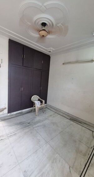 1 BHK Builder Floor For Rent in Sector 12