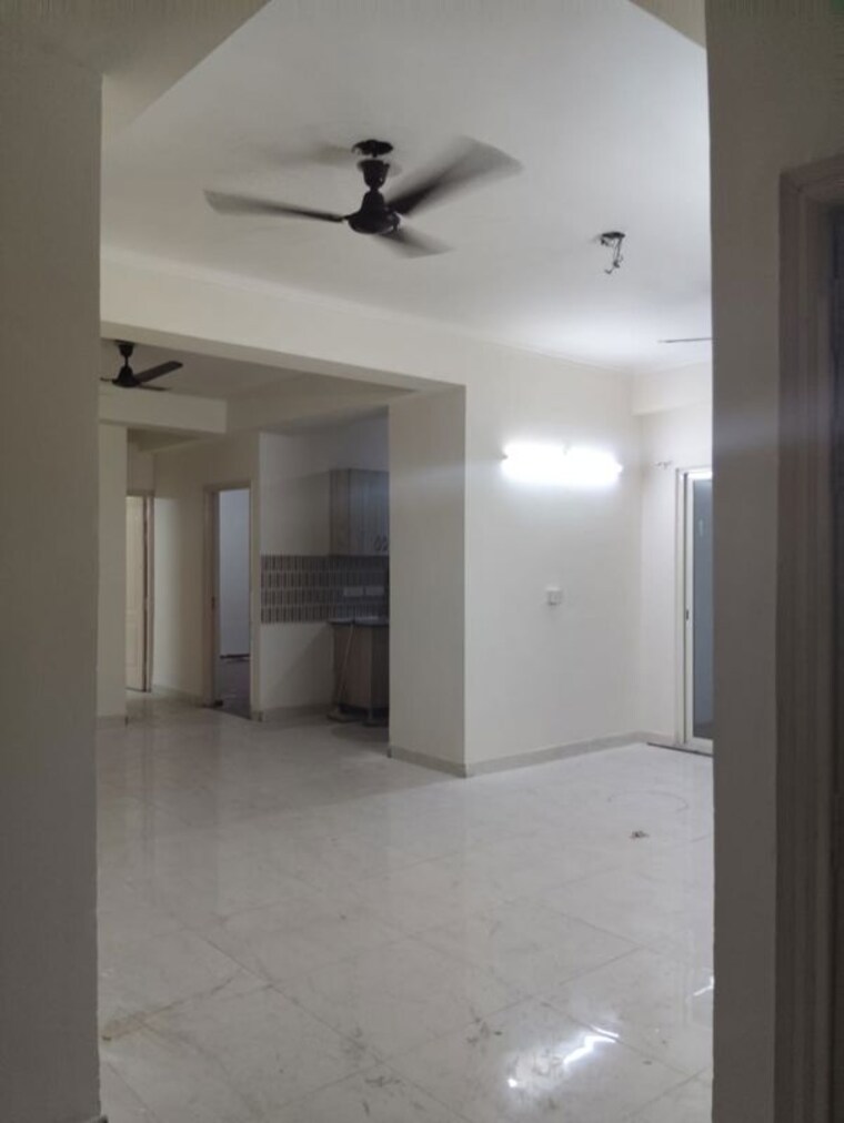Room, maxblis-white-house 3 Bedroom 1760 Sq.Ft. Apartment In Sector 75 Noida 10304274