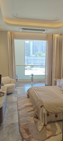 3 BHK + Servant Room Apartment For Sale in Sunteck City Avenue 5