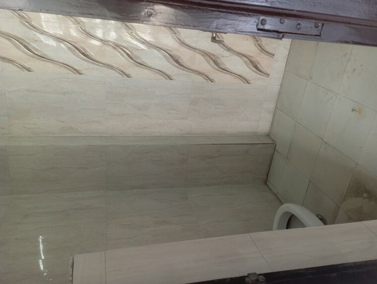 Attached Bathroom, dwarka 3 Bedroom 1600 Sq.Ft. Apartment In Dwarka Delhi 10265258