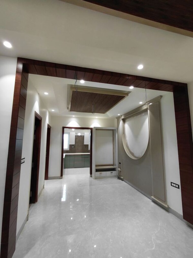 Living Room, bptp-district-faridabad 3 Bedroom 180 Sq.Yd. Builder Floor In Sector 81 Faridabad 9366707