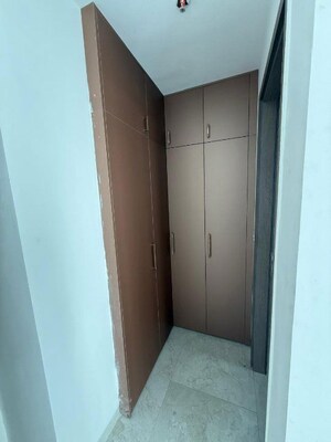 Furnished Amenities in 3.5 BHK Apartment at Shalimar Belvedere Court, Gomti Nagar – for Rent