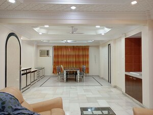 Living Room in 5 BHK Villa at Chembur – for Rent