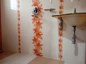 Bathroom in 5 BHK Villa at Chembur – for Rent