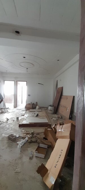 Master Bedroom in 3 BHK Builder Floor at Dharam Colony – for Sale