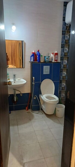 Bathroom in 4 BHK Apartment at Metro Jazz, Baner – for Rent