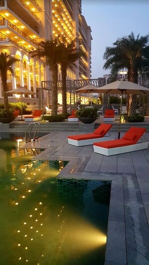 Swimming Pool in 3 BHK Apartment at DLF The Skycourt, Sector 86 – for Rent