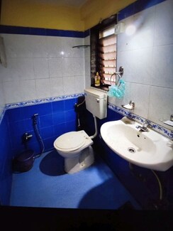 1 BHK Apartment For Rent in Badrivishal Building