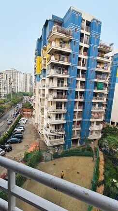 3 BHK + Pooja Room Apartment For Sale in Mahagun Masion