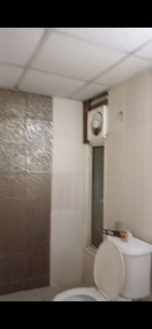 Bathroom in 3 BHK Apartment at Supertech Crown Town, Sector 74 – for Rent