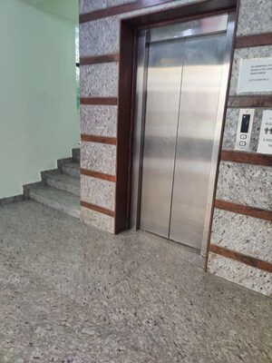  Office Space – Exterior View View at Nehru Nagar - for Rent