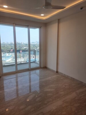 Room in 3 BHK Apartment at Ambience Creacions, Sector 22 – for Rent