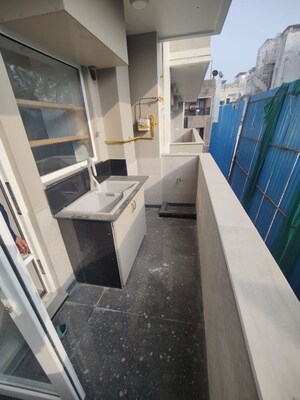 Team Area in 3 BHK Builder Floor at Shivalik Colony – for Sale