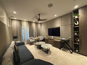 Team Area in 3 BHK Builder Floor at Shivalik Colony – for Sale