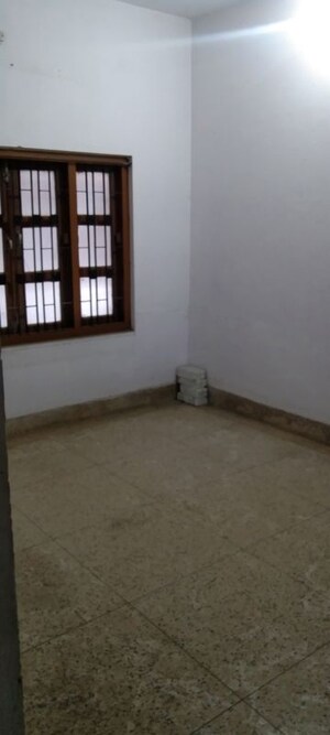 Room in 2 BHK Independent House at Kankarbagh Road – for Rent