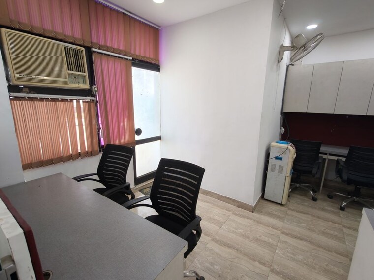 undefined, netaji subhash place Commercial Office Space 629 Sq.Ft. In Netaji Subhash Place Delhi 10304475