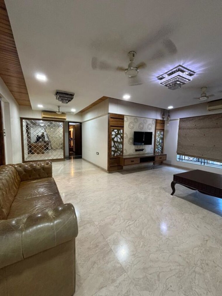 Living Room, hiranandani-gardens-octavius 3 Bedroom 2400 Sq.Ft. Apartment In Powai Mumbai 10304563
