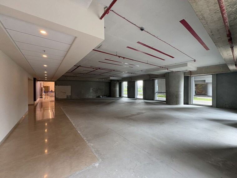  Parking, hebbal kempapura Commercial Office Space 6300 Sq.Ft. In Hebbal Kempapura Bangalore 10304576