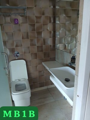 Bathroom in 1 BHK Apartment at Chembur – for Rent