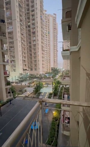 2 BHK Apartment For Rent in Apex Golf Avenue, Sector 1 Greater Noida