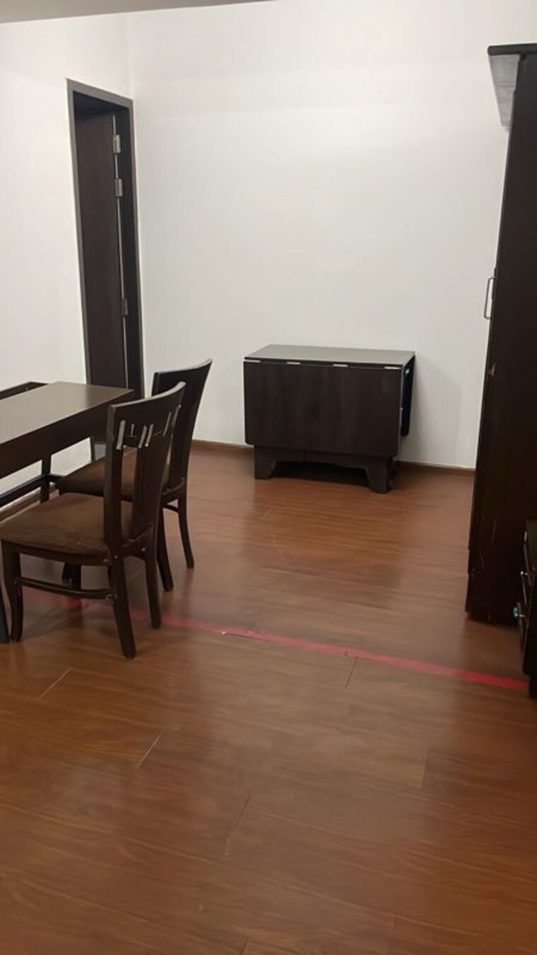 Gym, amanora-adreno-towers 1.5 Bedroom 975 Sq.Ft. Apartment In Hadapsar Pune 10304581