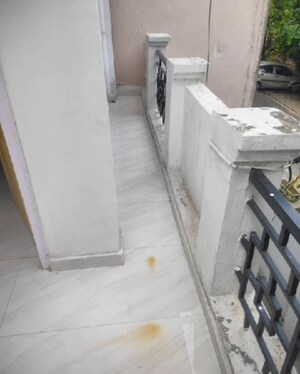 Balcony in 1 BHK Apartment at Vasundhara Complex, Vasundhara Sector 16 – for Rent