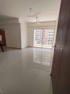 3.5 BHK Apartment For Rent in Amrapali Crystal Homes, Sector 76