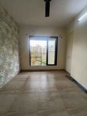 Room in 1 BHK Apartment at Chaitanya Om Rajlaxmi CHS, Kalwa – for Sale