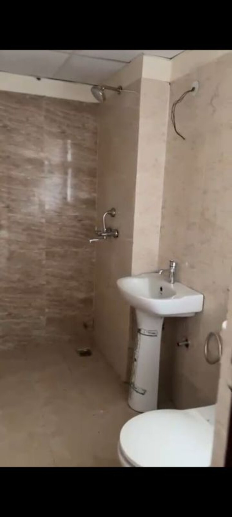 Bathroom, amrapali-centurian-park 4 Bedroom 2070 Sq.Ft. Apartment In Tech Zone 4 Greater Noida Greater Noida 10304585