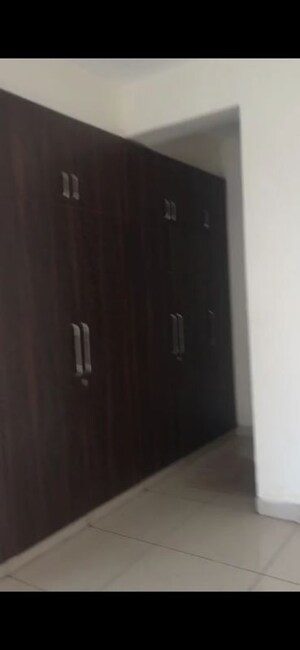 Furnished Amenities in 3 BHK Apartment at Panchsheel Greens II, Sector 16 Greater Noida – for Rent