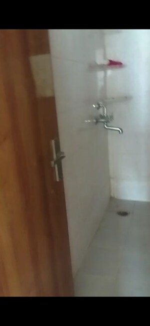 Furnished Amenities in 3 BHK Apartment at Panchsheel Greens II, Sector 16 Greater Noida – for Rent