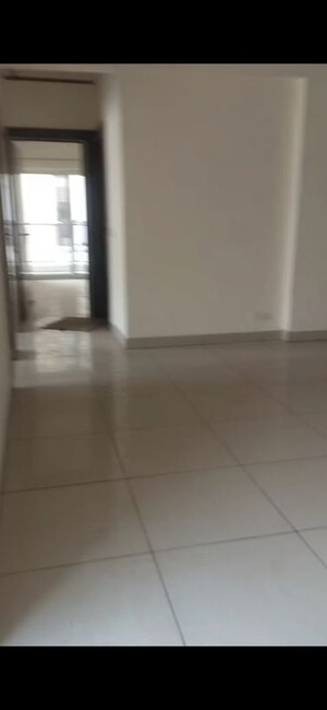 Room in 3 BHK Apartment at Panchsheel Greens II, Sector 16 Greater Noida – for Rent