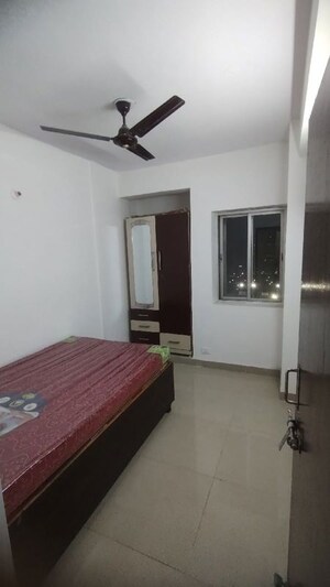 Room in 1 BHK Apartment at Dwarka – for Rent