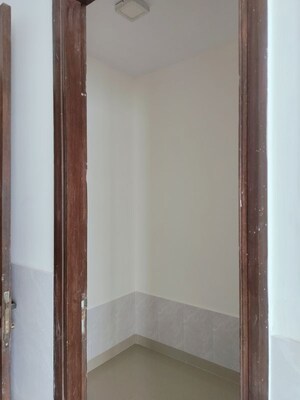 Furnished Amenities in 3 BHK Apartment at Omkar Alta Monte, Malad East – for Rent