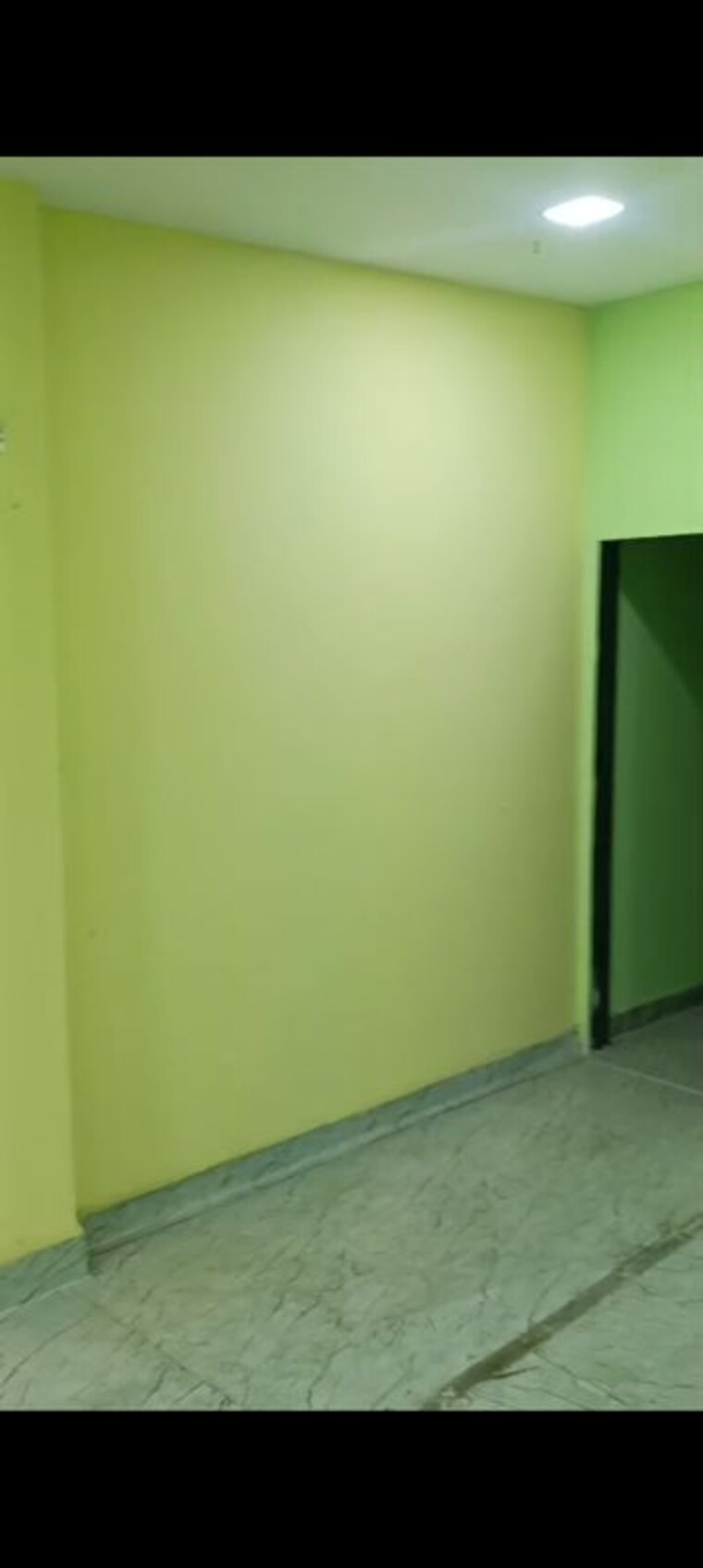 Room, kurla Commercial Office Space 400 Sq.Ft. In Kurla Mumbai 10305227