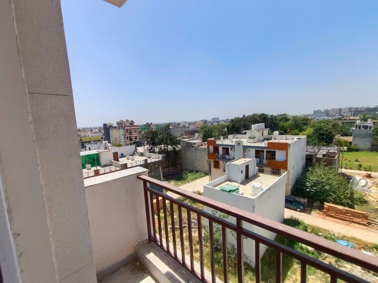 Balcony, dharam colony 2 Bedroom 800 Sq.Ft. Apartment In Dharam Colony Gurgaon 10305137