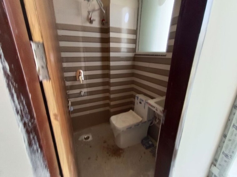 Balcony, dharam colony 2 Bedroom 800 Sq.Ft. Apartment In Dharam Colony Gurgaon 10305137