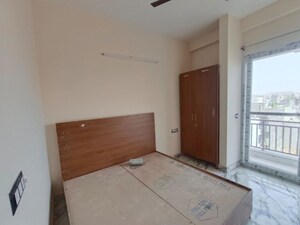 Room in 2 BHK Apartment at Dharam Colony – for Rent
