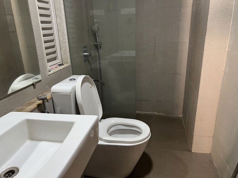 Bathroom, katyayani-enclave 2 Bedroom 1200 Sq.Ft. Apartment In Santacruz East Mumbai 10305195