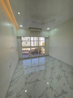 Room in 2 BHK Apartment at Raheja Ridgewood, Goregaon East – for Rent