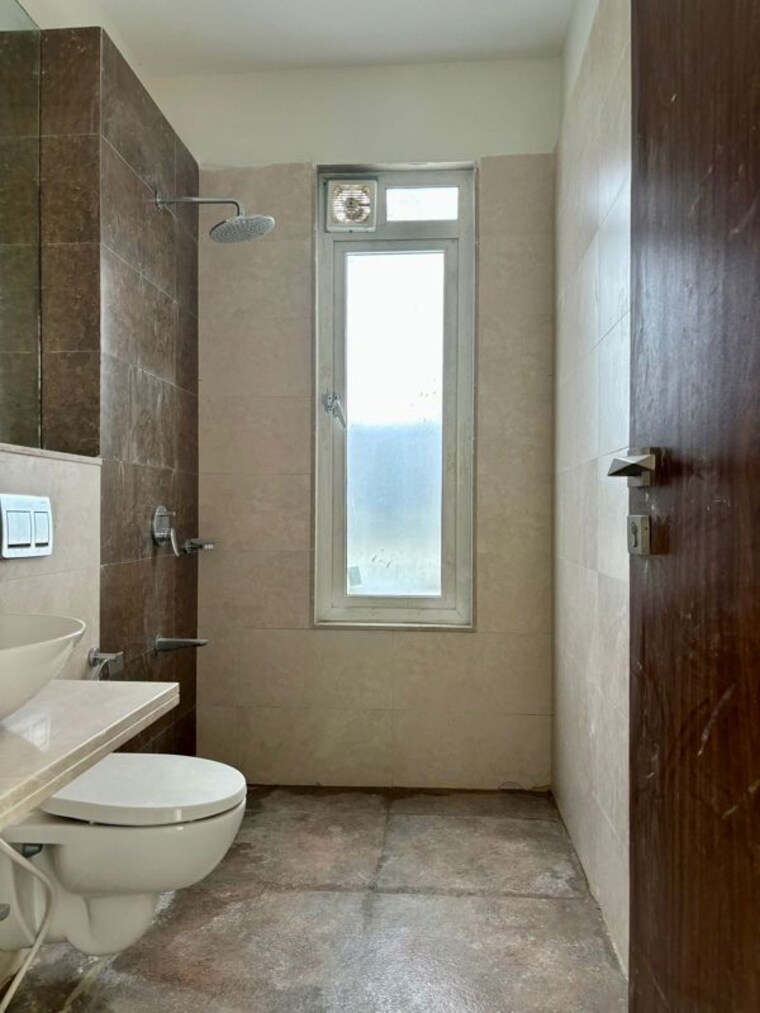Bathroom, omkar-alta-monte 4 Bedroom 3565 Sq.Ft. Apartment In Malad East Mumbai 10305361